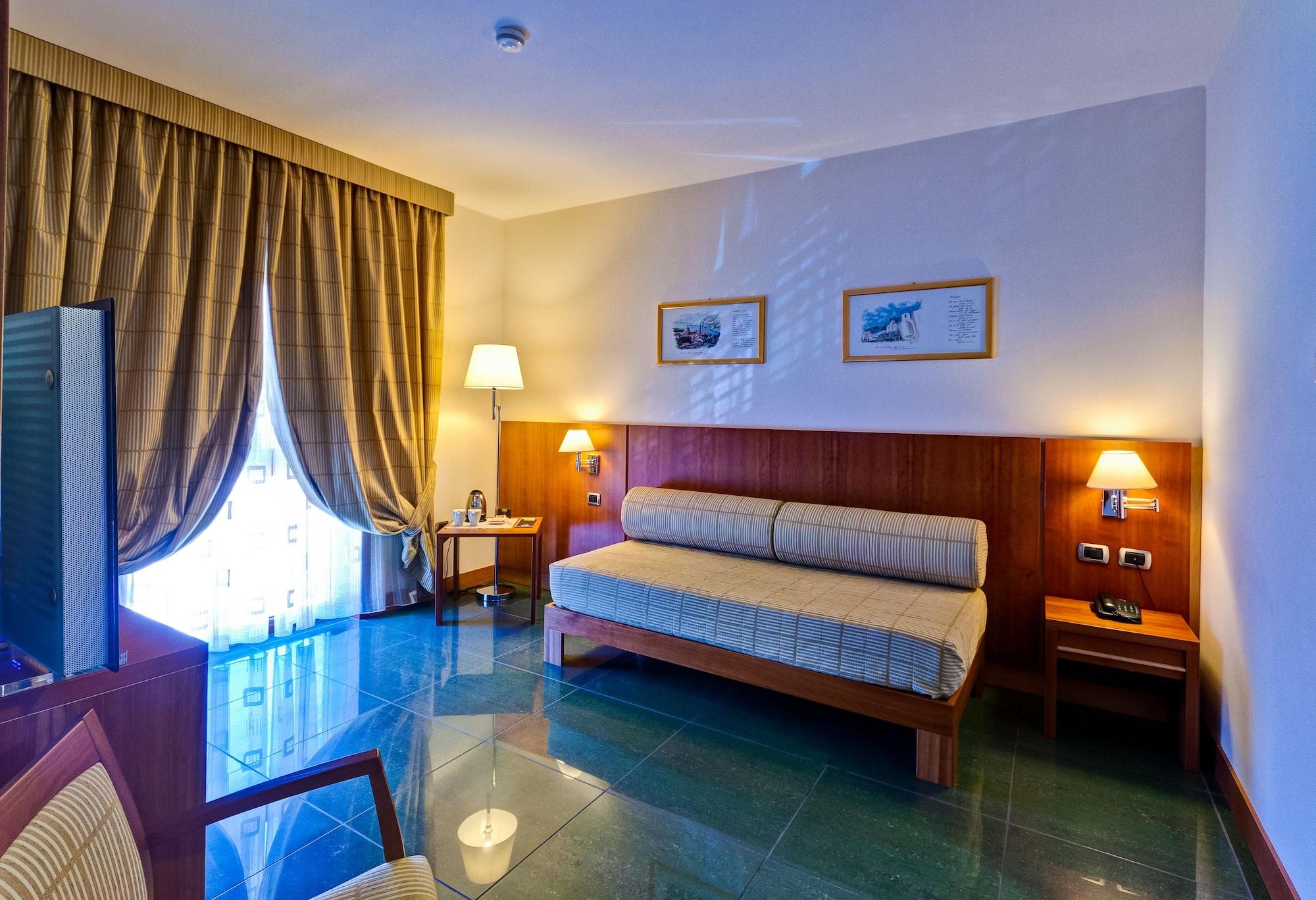 Hotel Dei Principati 4*